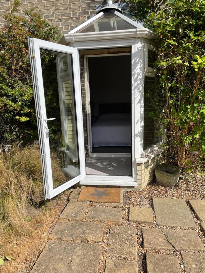 Spacious 2 Bedroom Apartment With Garden Cambridge  Eksteriør bilde